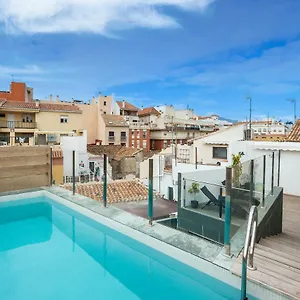 New -shared Pool & Solarium- 1a Apartment